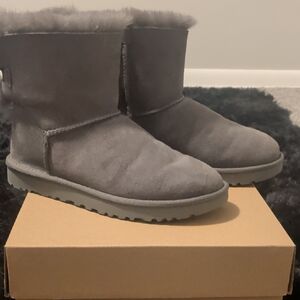 Cozy Gray Suede Women's Boots